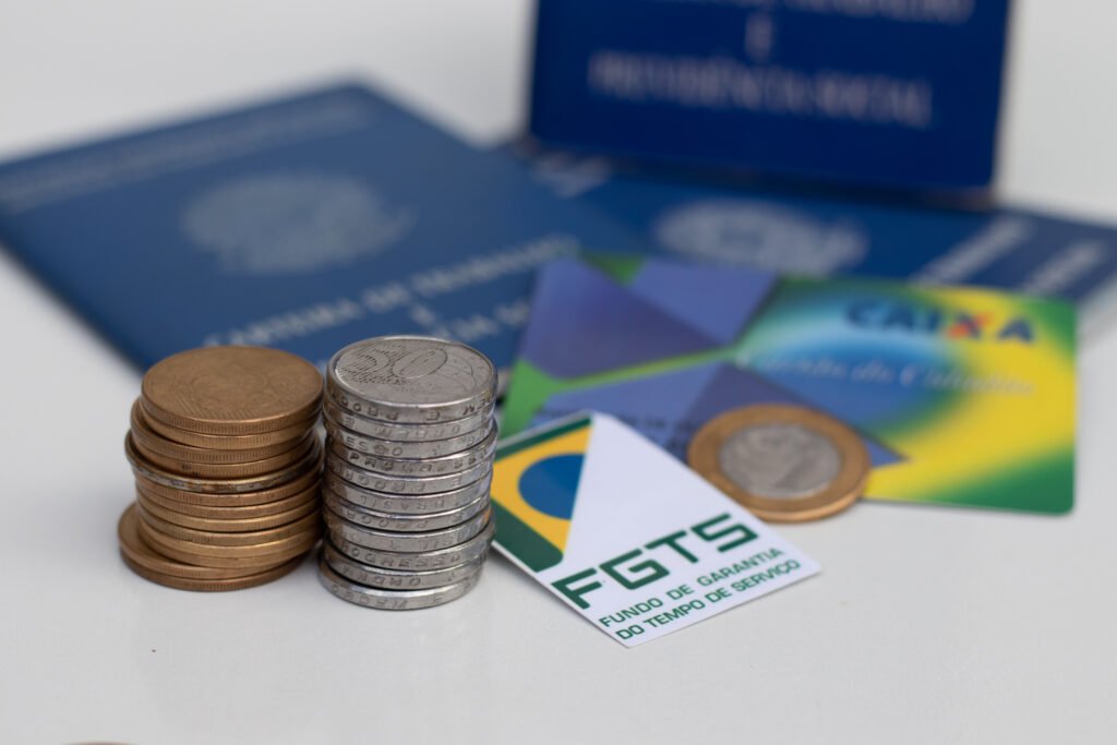 Milhares de trabalhadores enfrentam dificuldades para solicitar empréstimo de FGTS